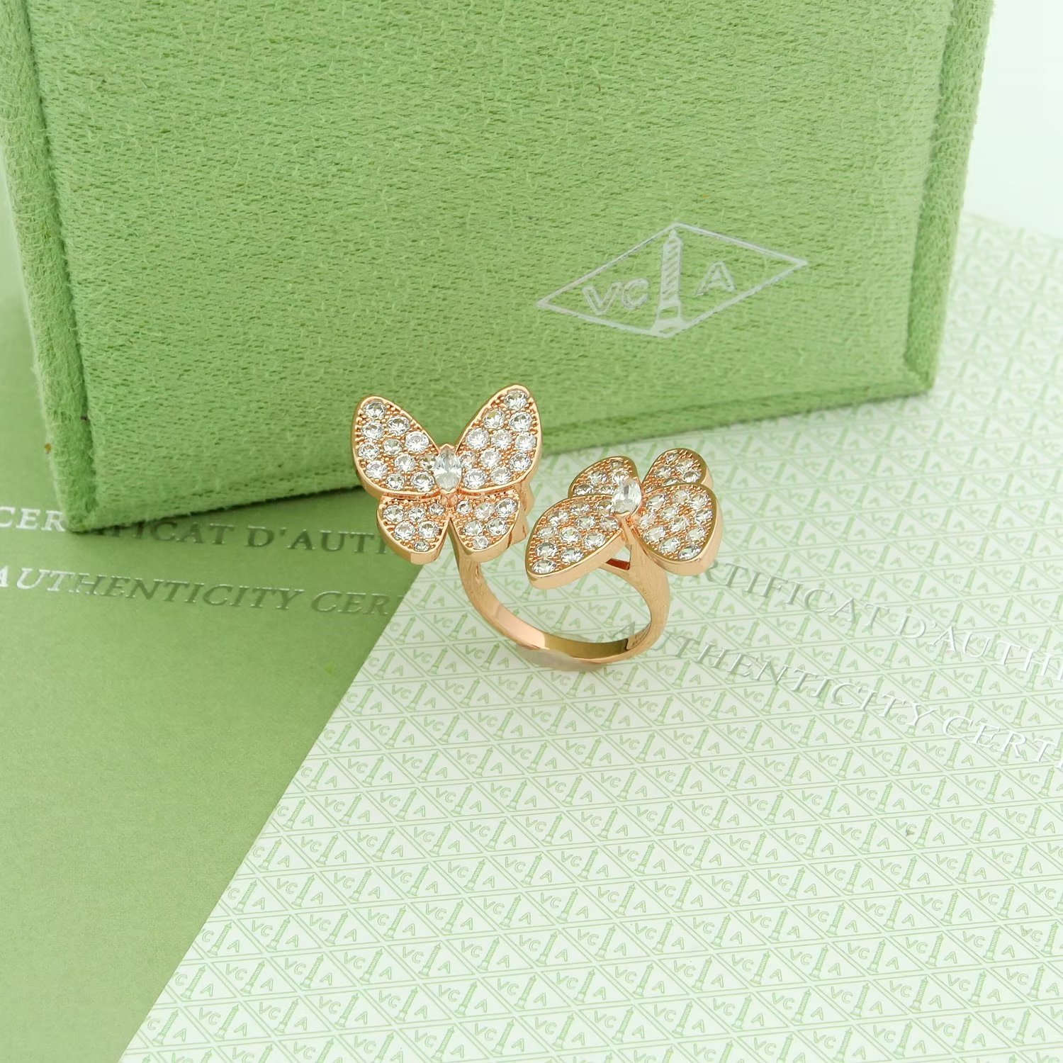 Van Cleef Rose Gold Logo-Accented Ring 023