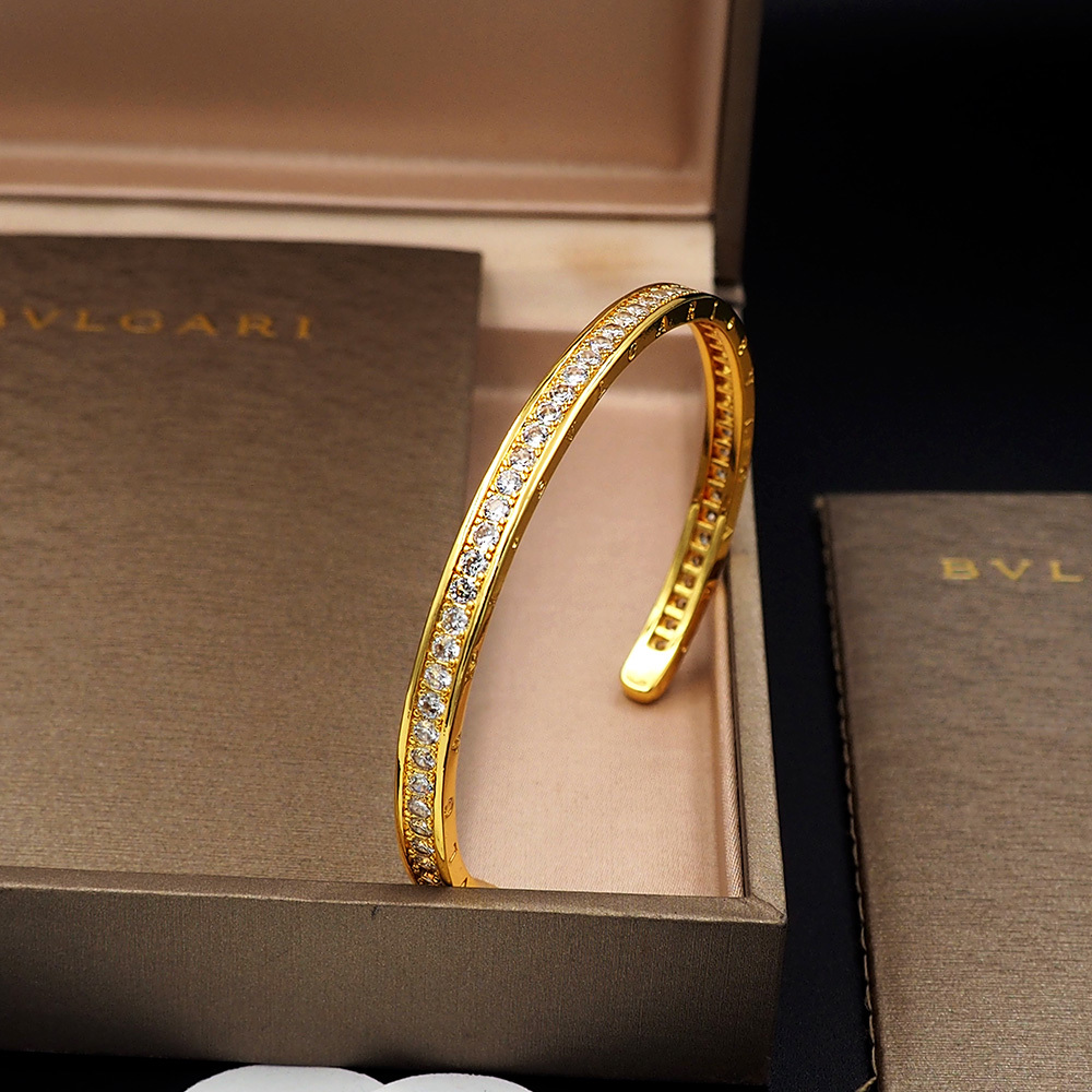 BVLGARI Silver Logo-Accented Bracelet 052
