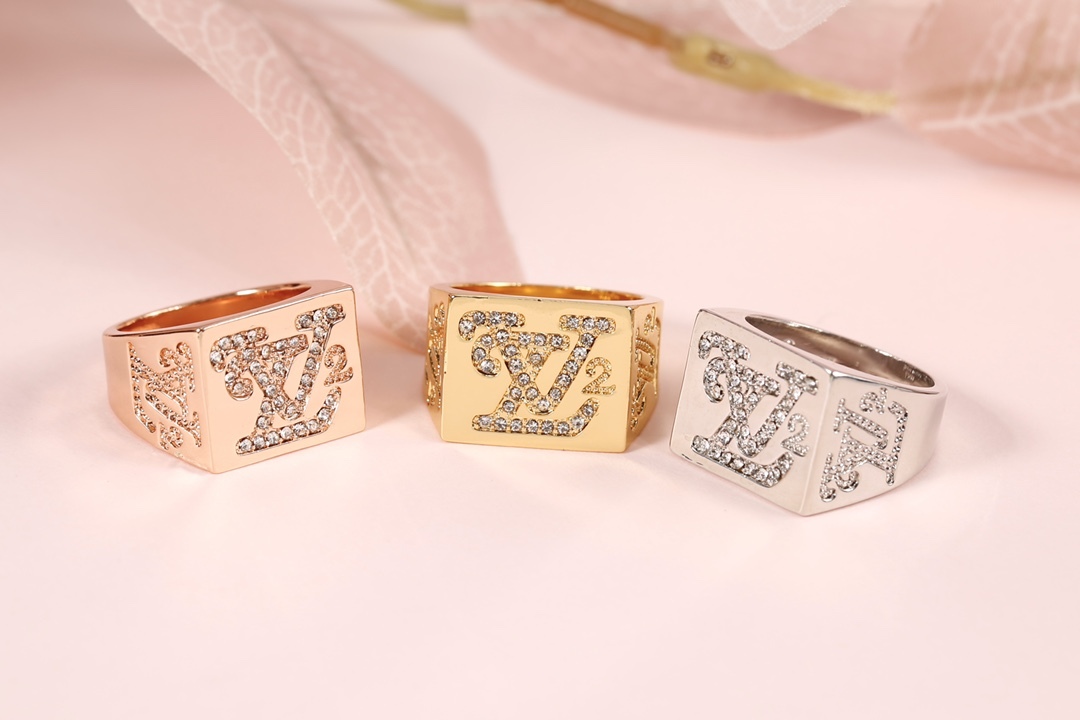 LV Rose Gold Logo-Accented ring131