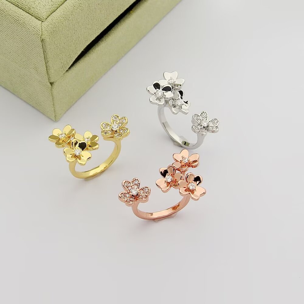 Van Cleef Rose Gold Romantic Ring 015
