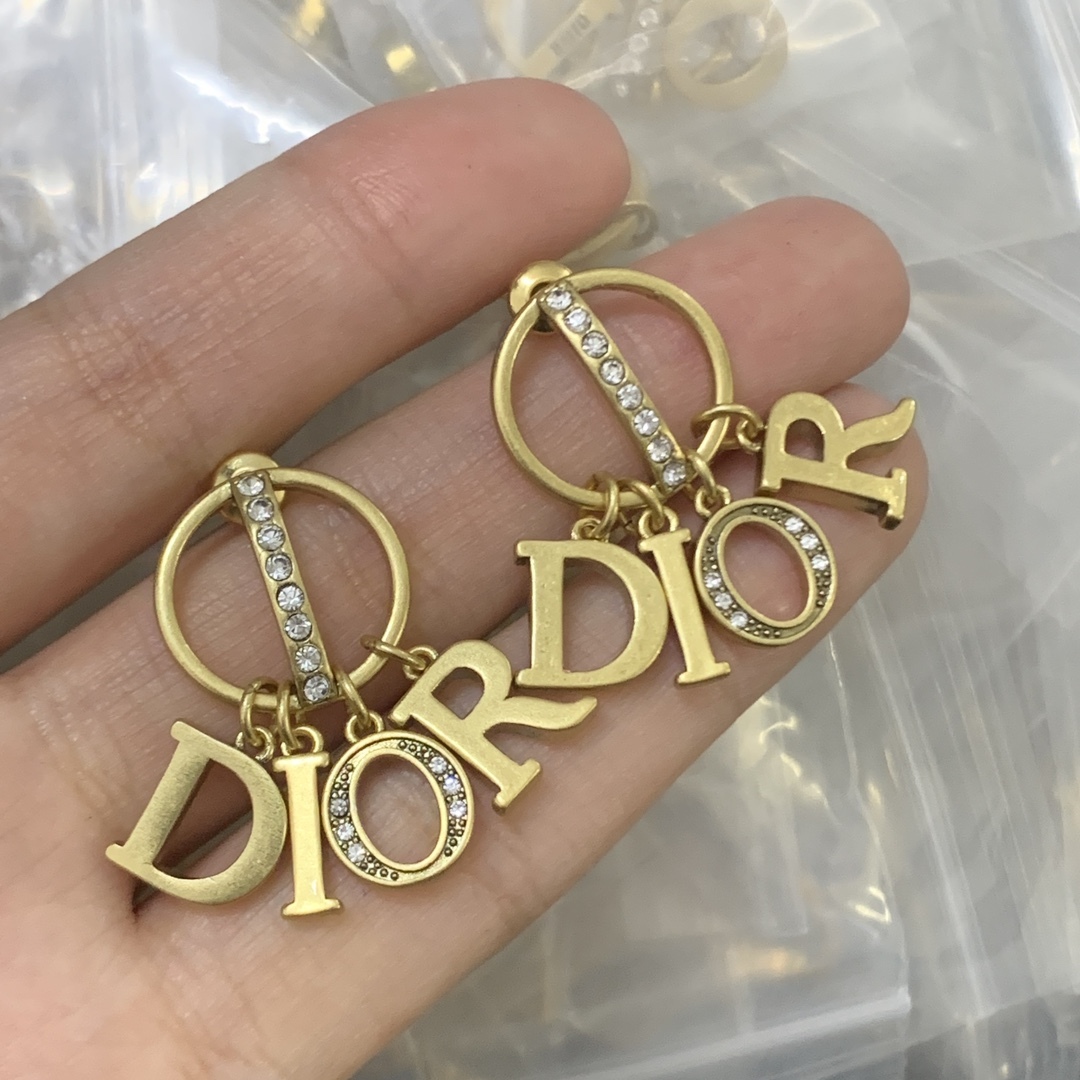 Dior Rose Gold Logo-Accented Earrings 133