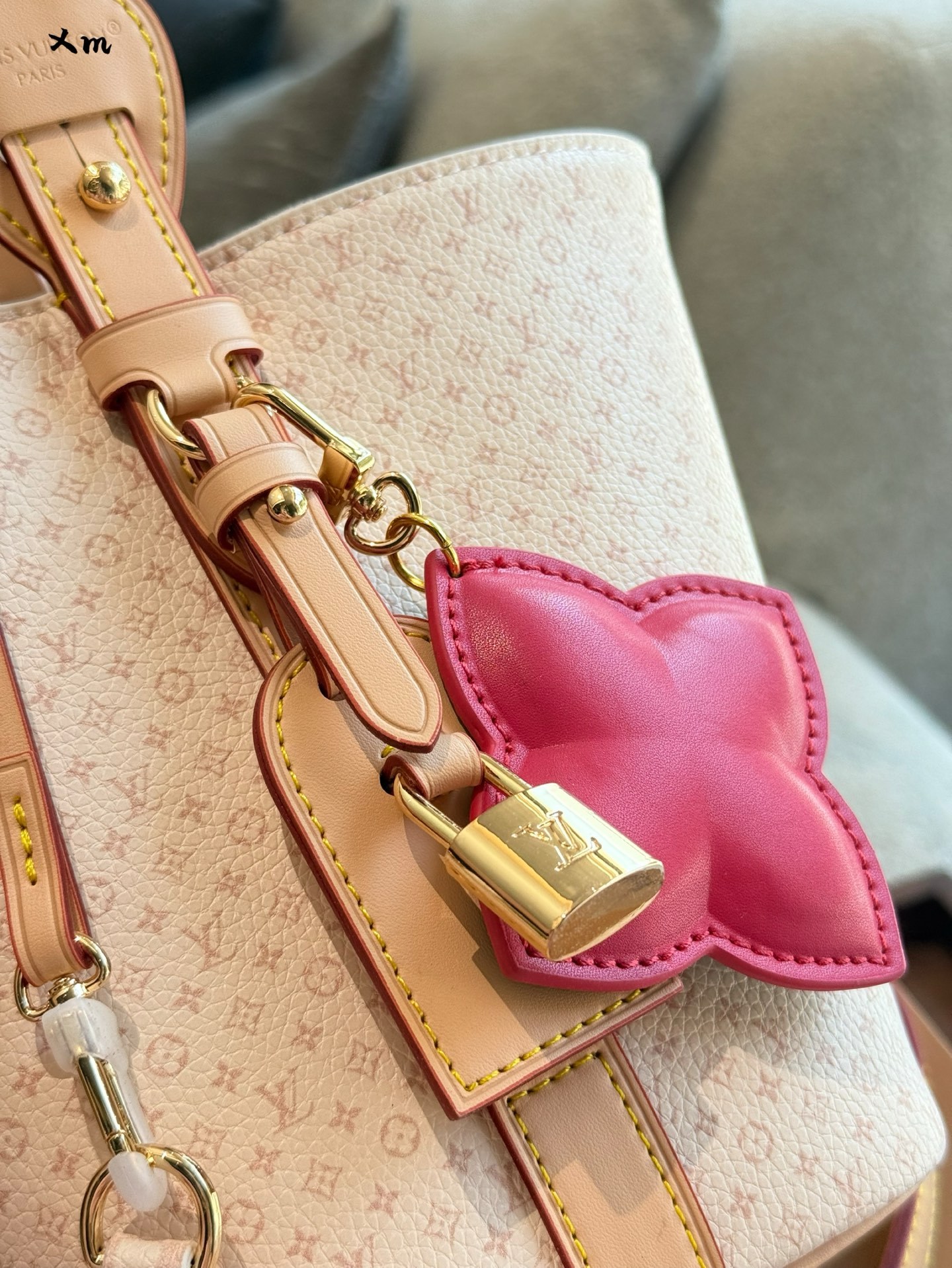 LV Rose Gold Vintage-Inspired Bag 1400