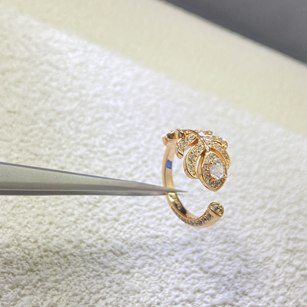 Boucheron Rose Gold Vintage-Inspired Ring 003