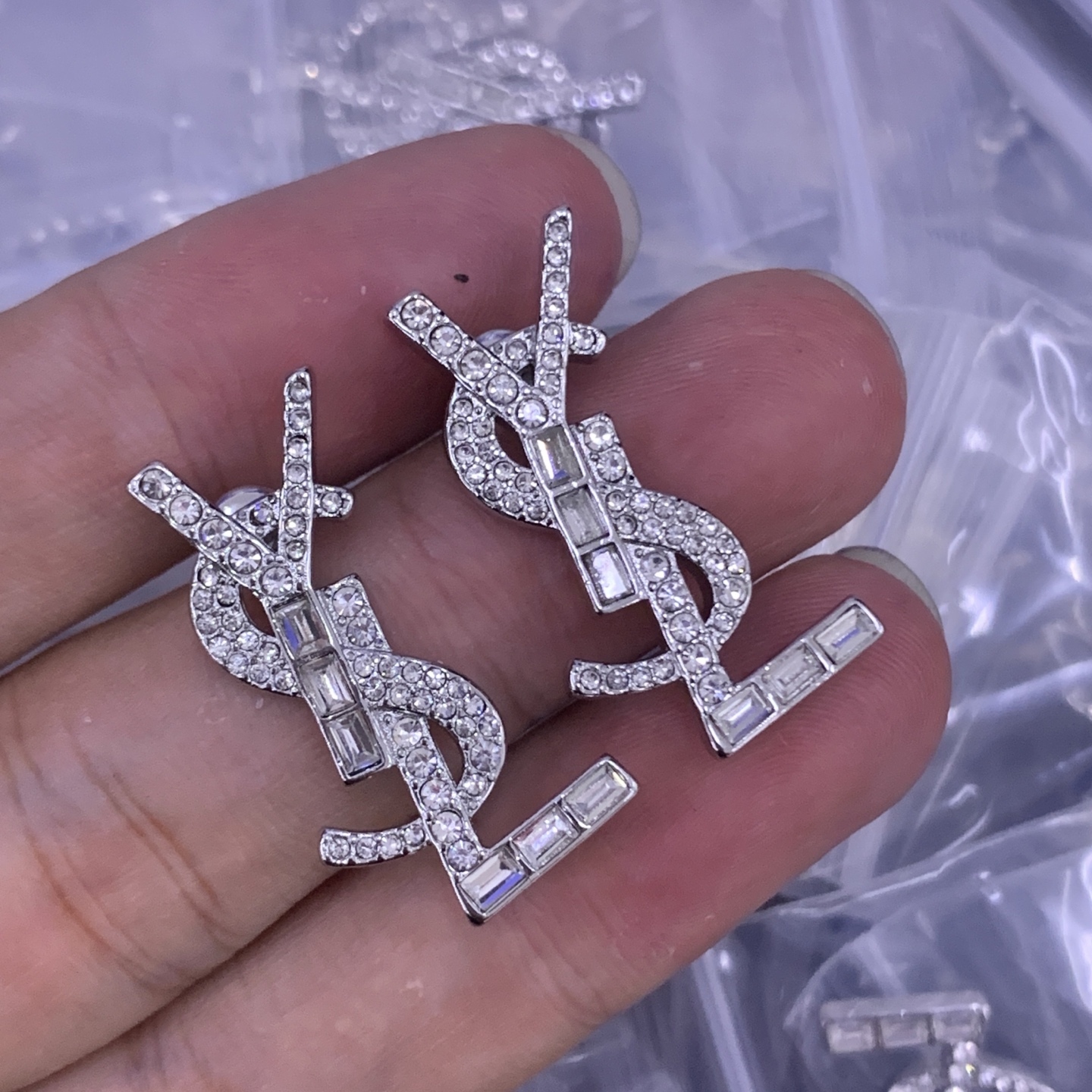 YSL Silver Logo-Accented Earrings 019