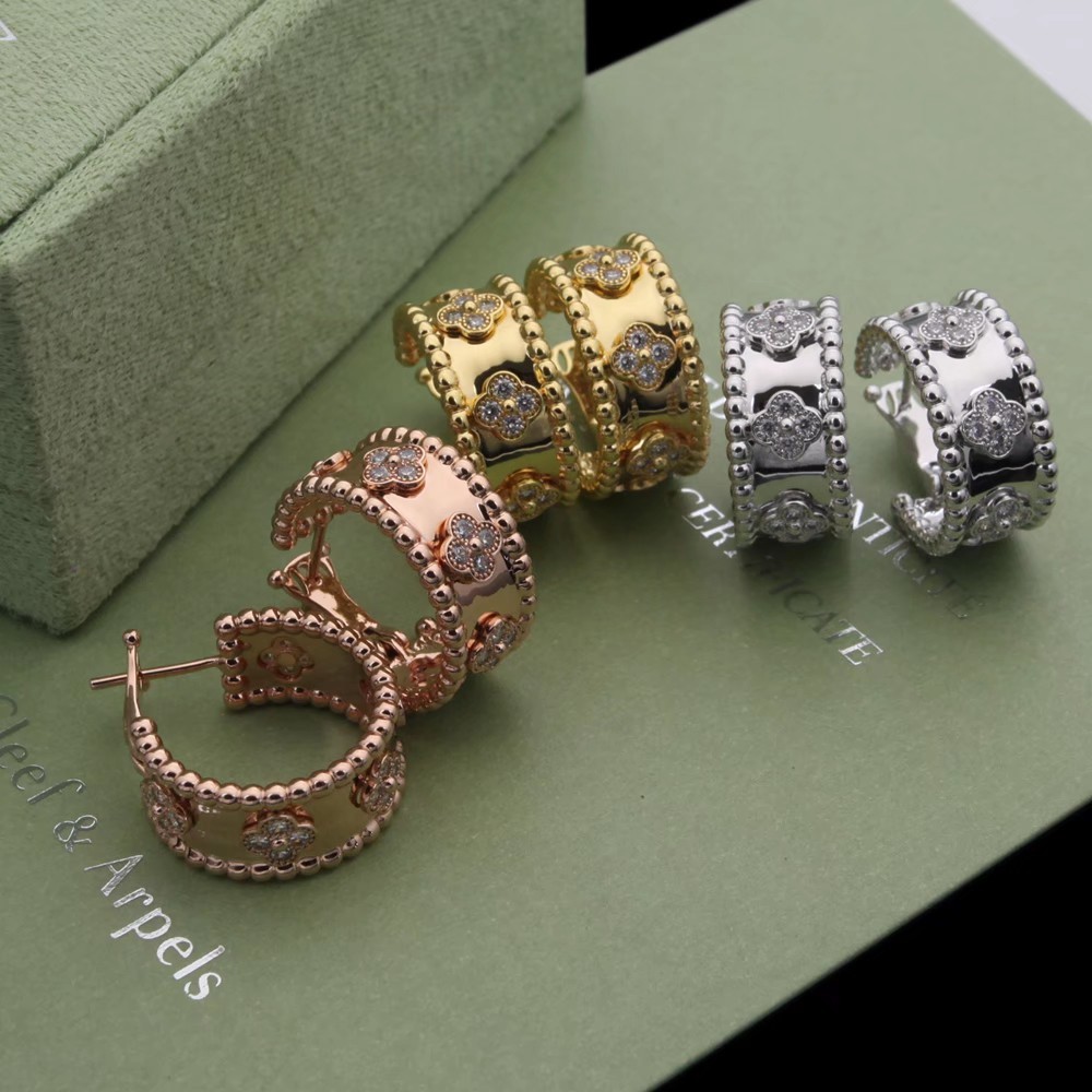 Van Cleef Gold Textured Earrings 048