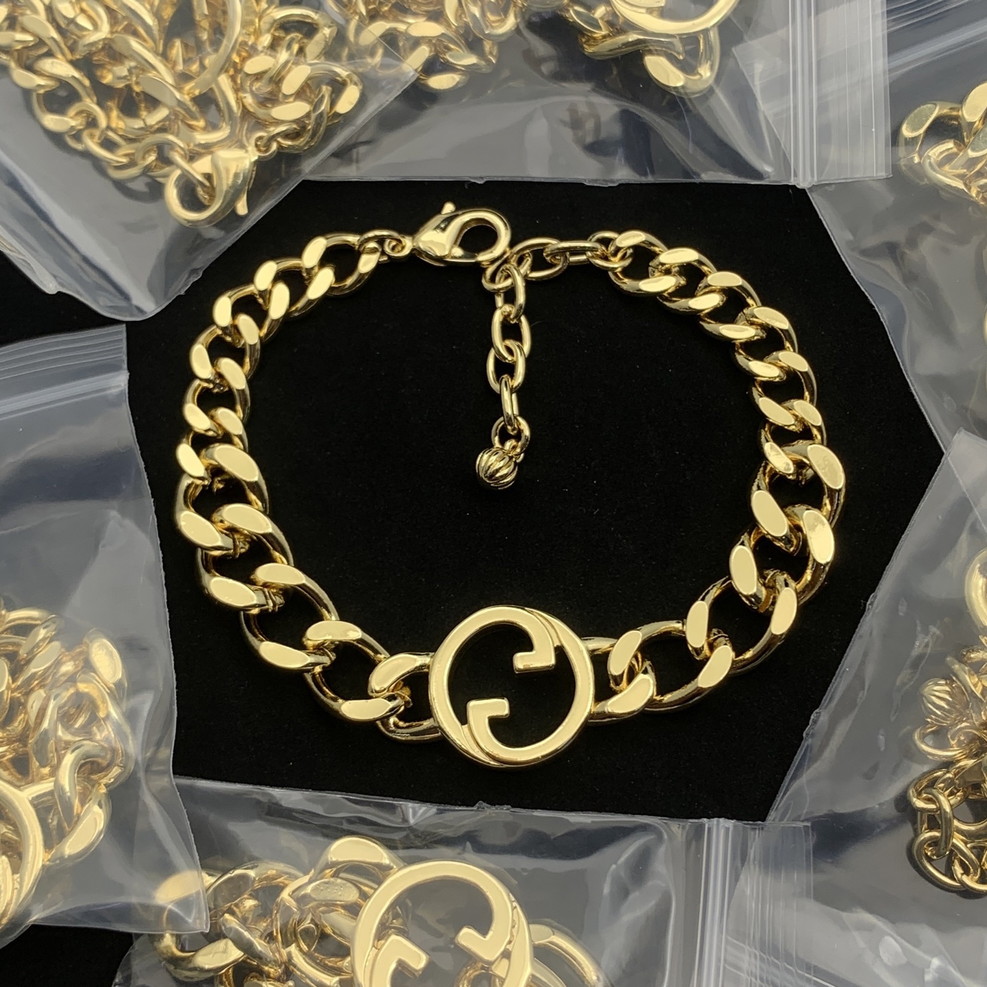 Gucci Gold Vintage-Inspired Bracelet 223