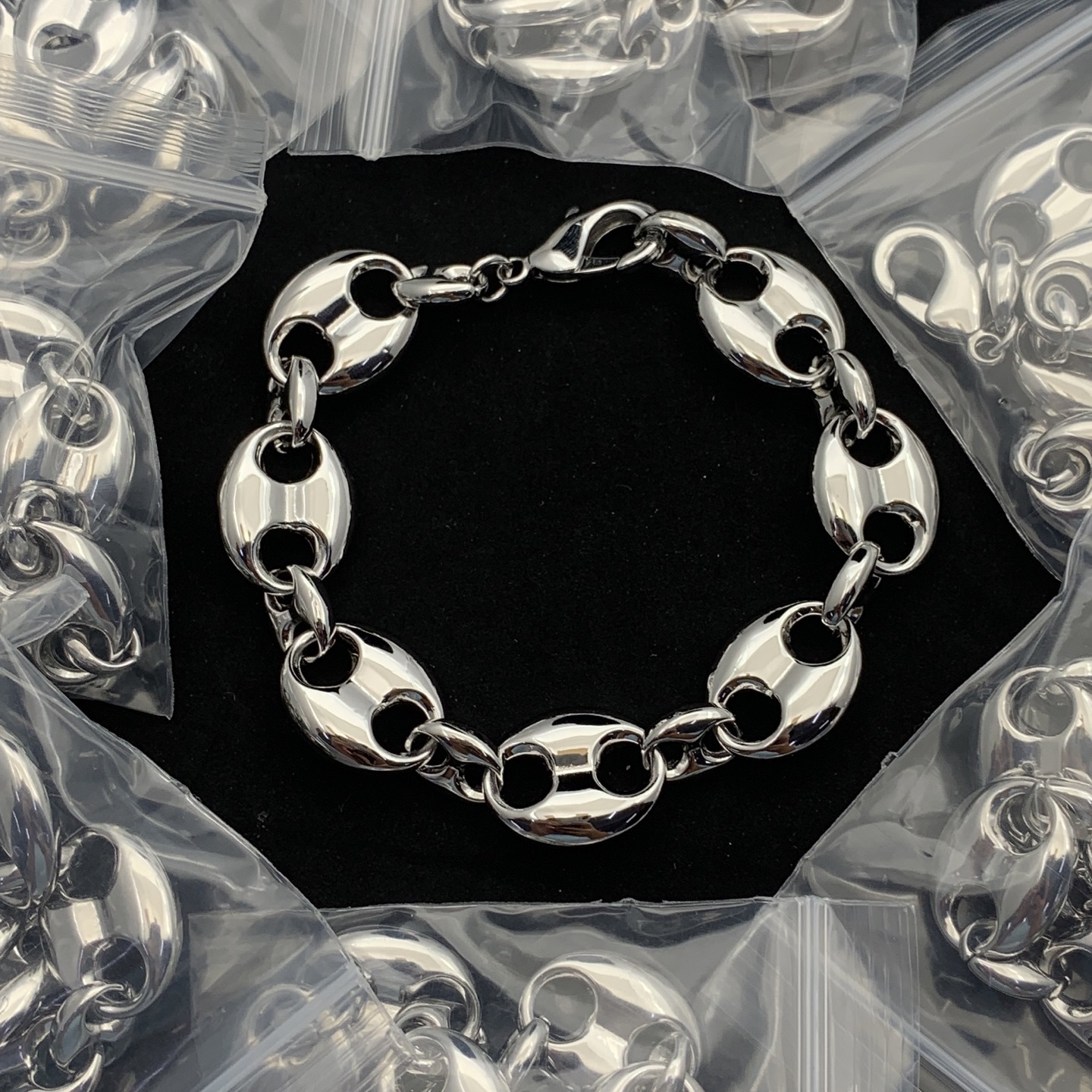 Gucci Silver Logo-Accented Bracelet 248
