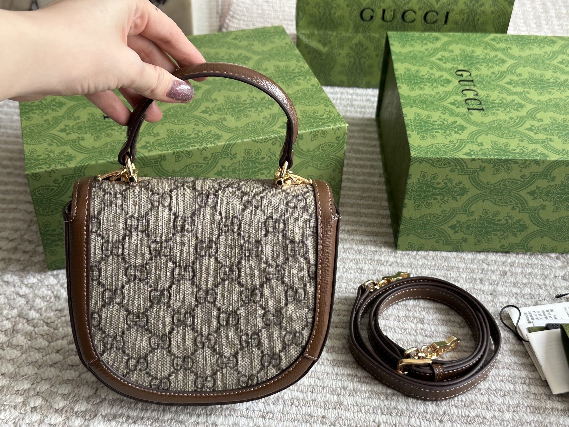 Gucci Gold Vintage-Inspired Bag 584