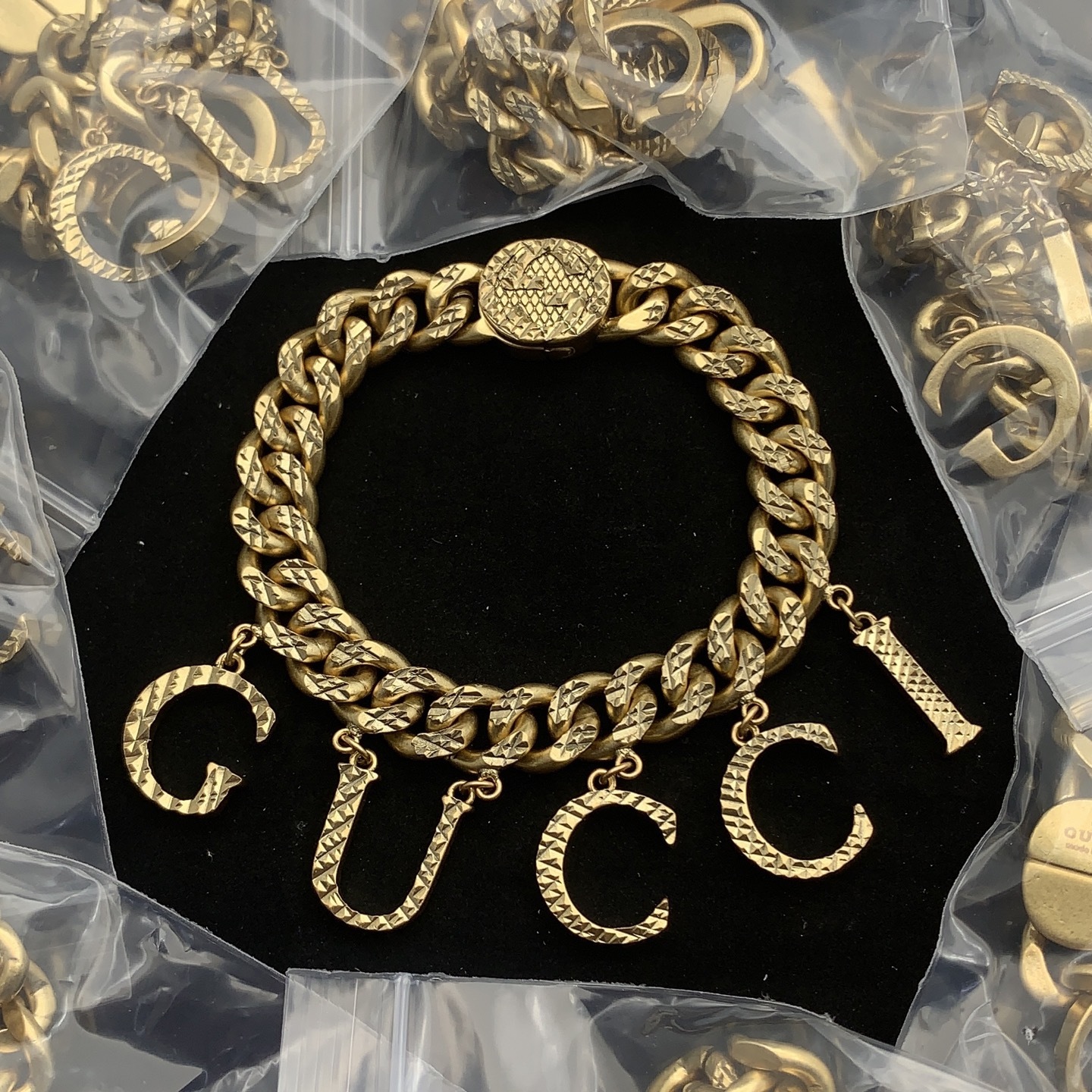 Gucci Gold Vintage-Inspired Bracelet 259