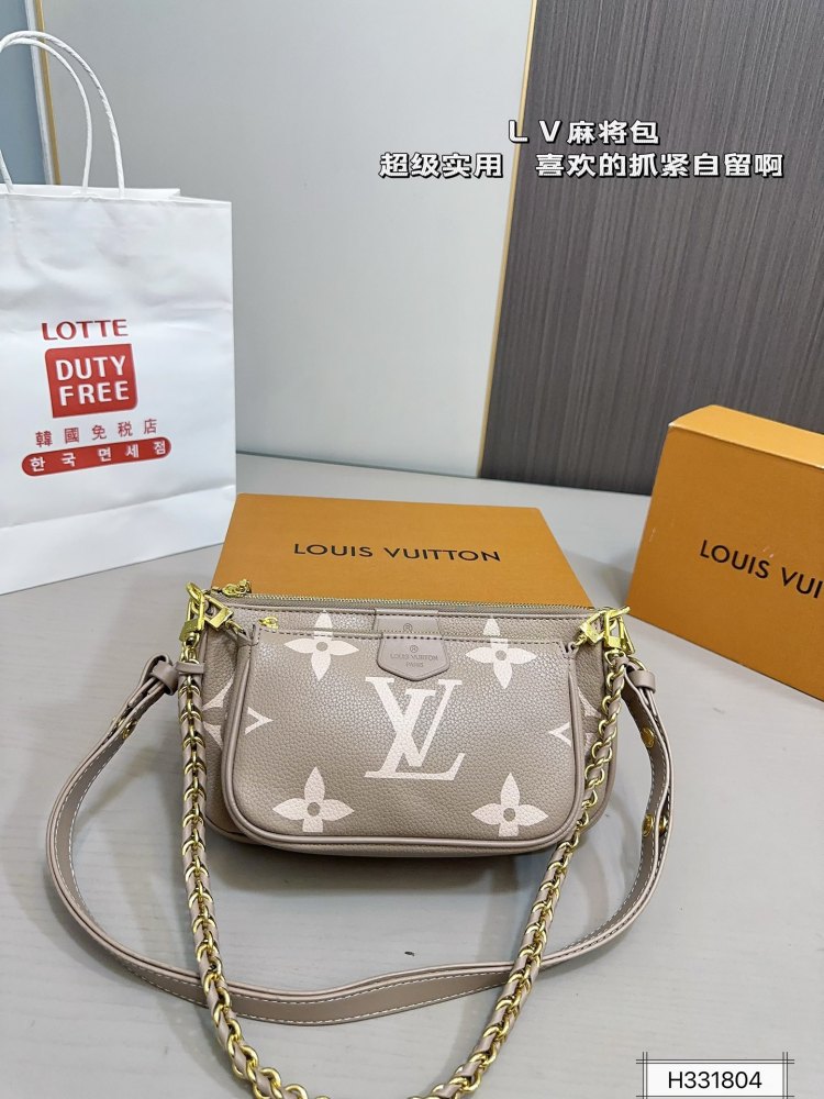 LV Blue Logo-Accented Bag pochetteLV 1620