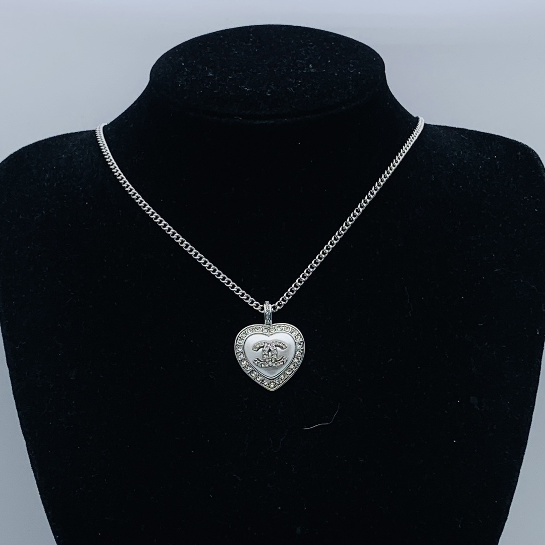 Chanel Silver Romantic Necklace 749