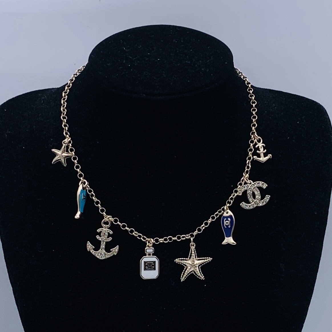 Chanel Silver Vintage-Inspired Necklace 838
