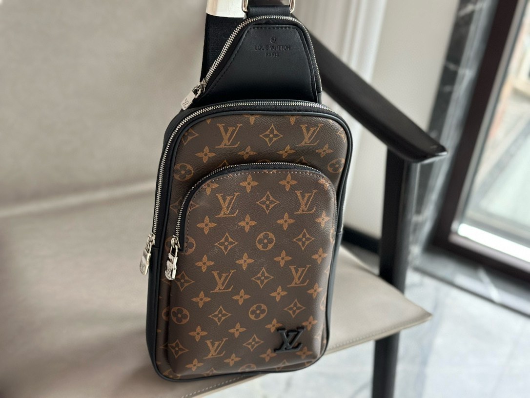 LV Silver Quilted Bag 1571