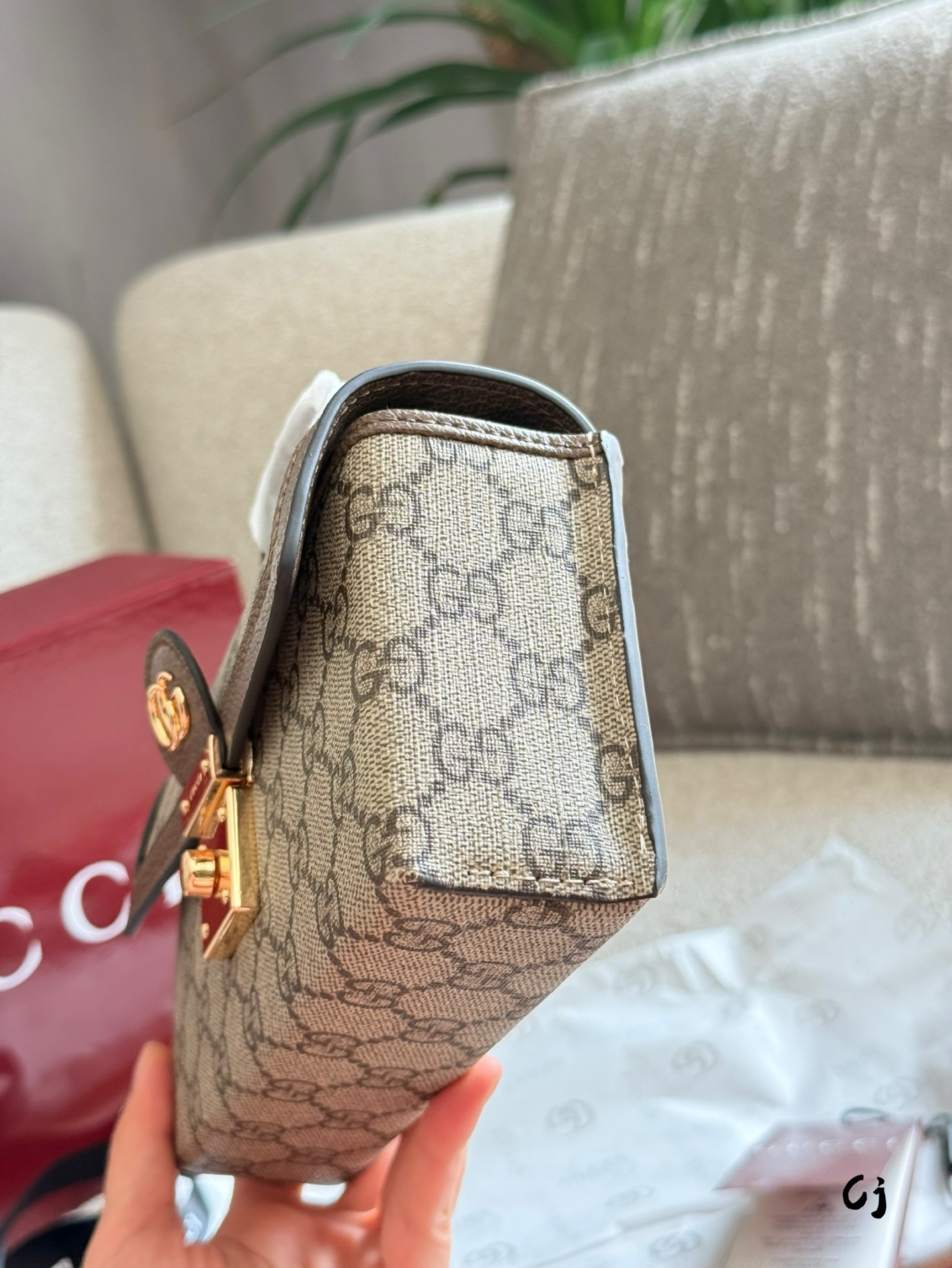 Gucci Silver Logo-Accented Bag 535