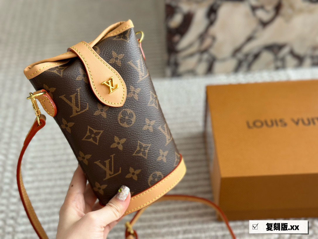 LV Rose Gold Logo-Accented Bag 1493