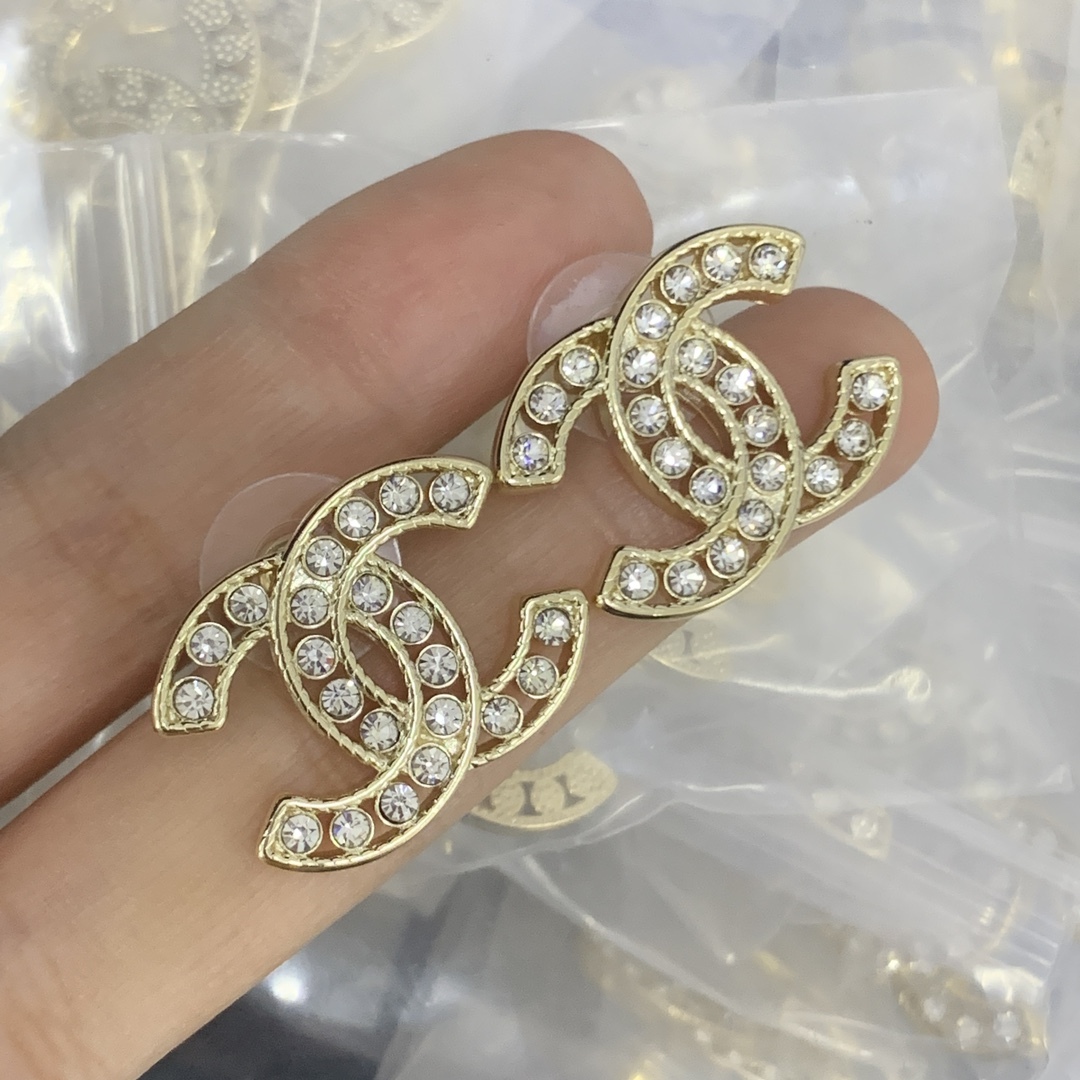 Chanel Rose Gold Vintage-Inspired Earrings 234