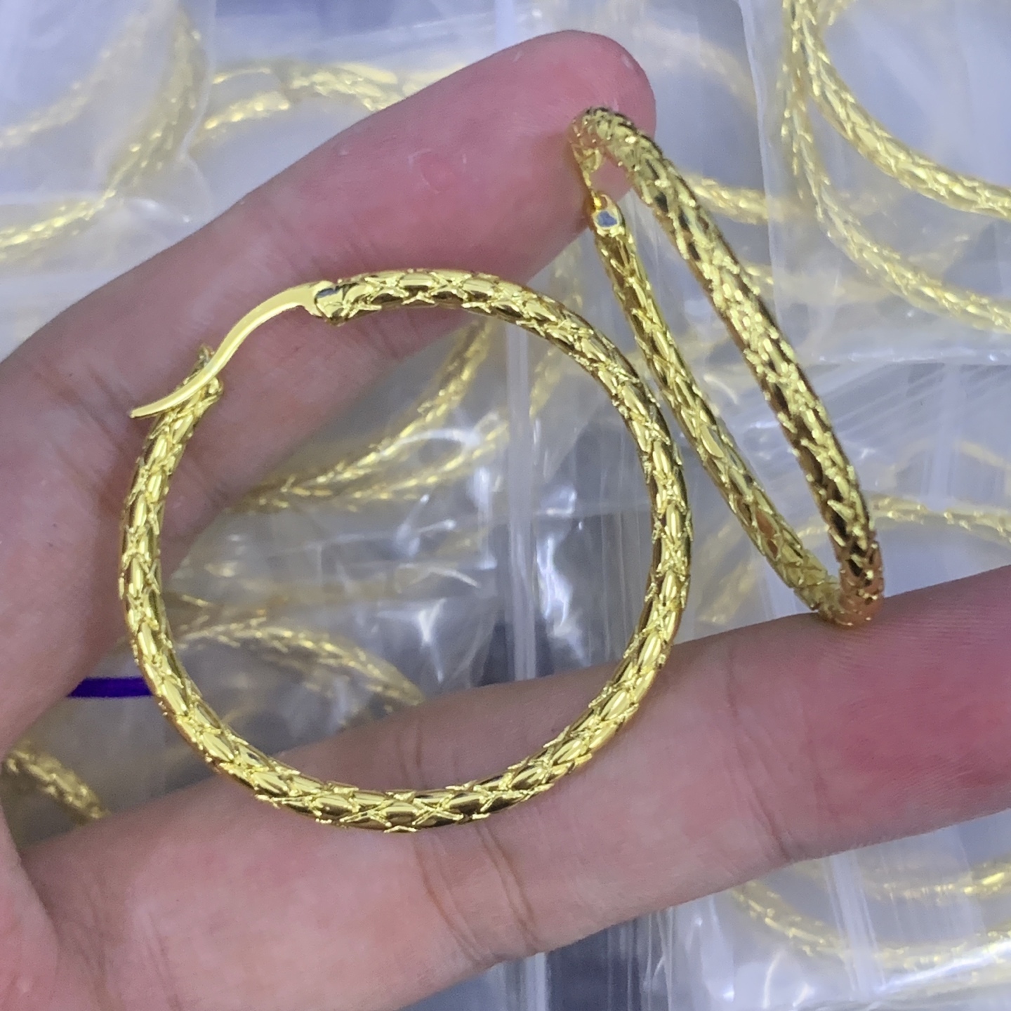 Celine Gold Logo-Accented Earrings 038