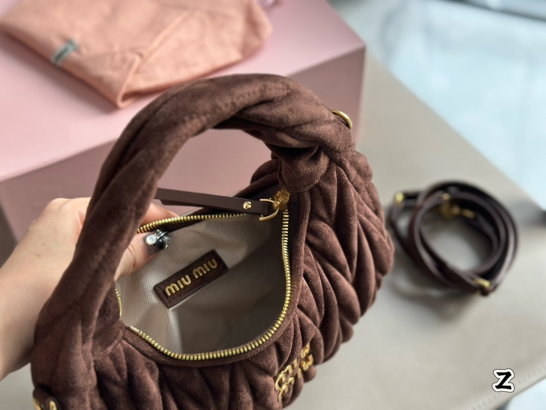 Miu Miu Pink Quilted Bag 174