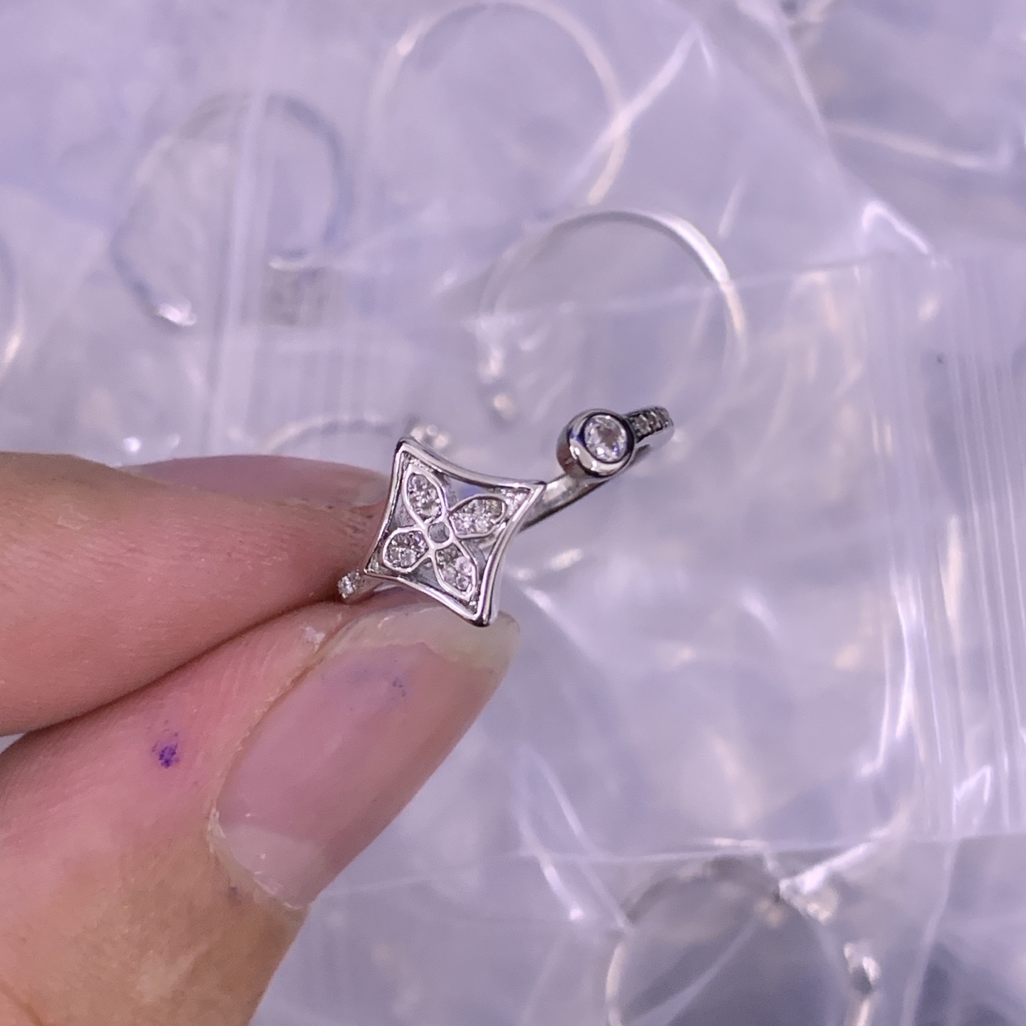 LV Silver Logo-Accented Ring 607