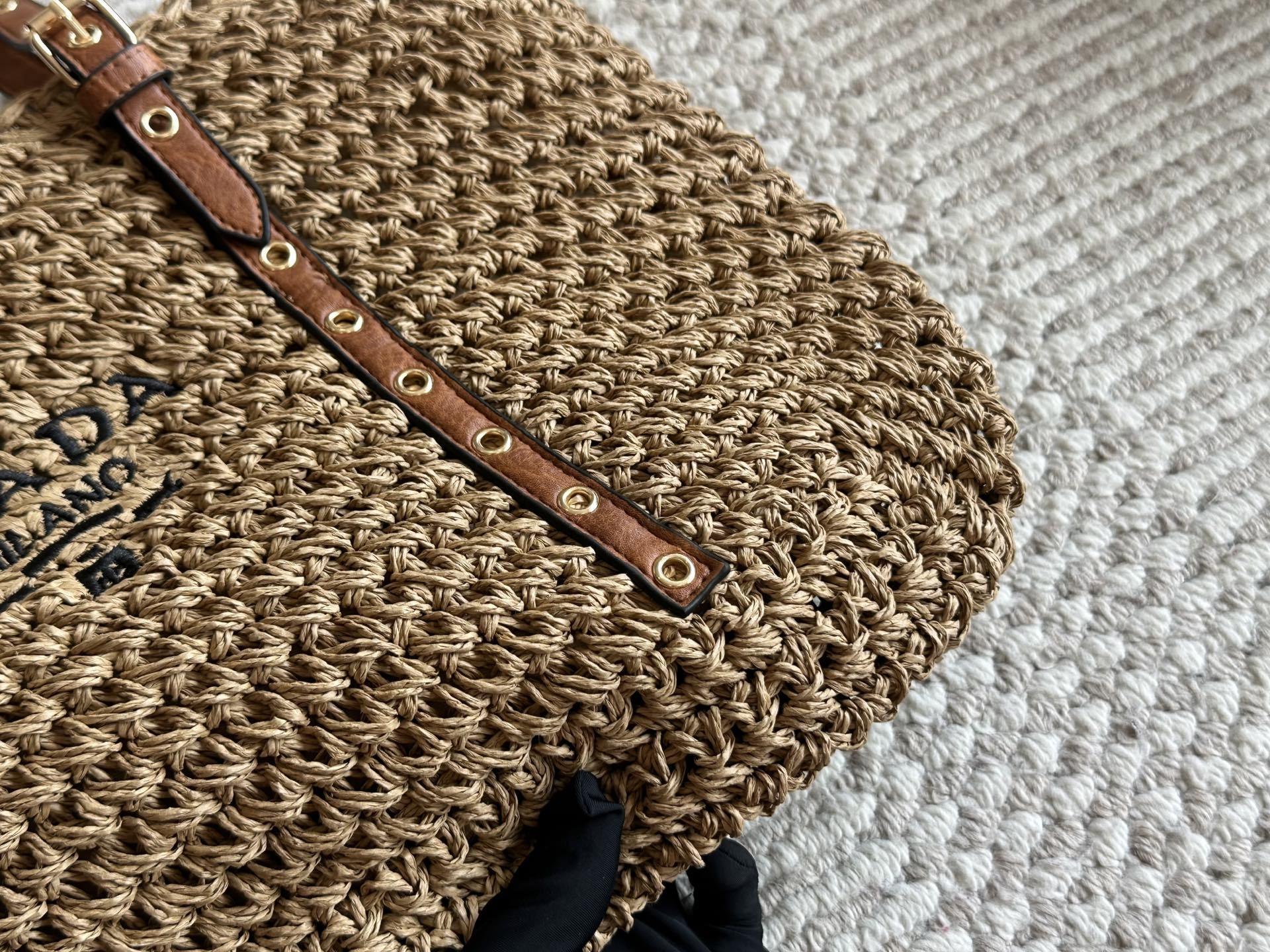 Prada Brown Quilted Bag 004