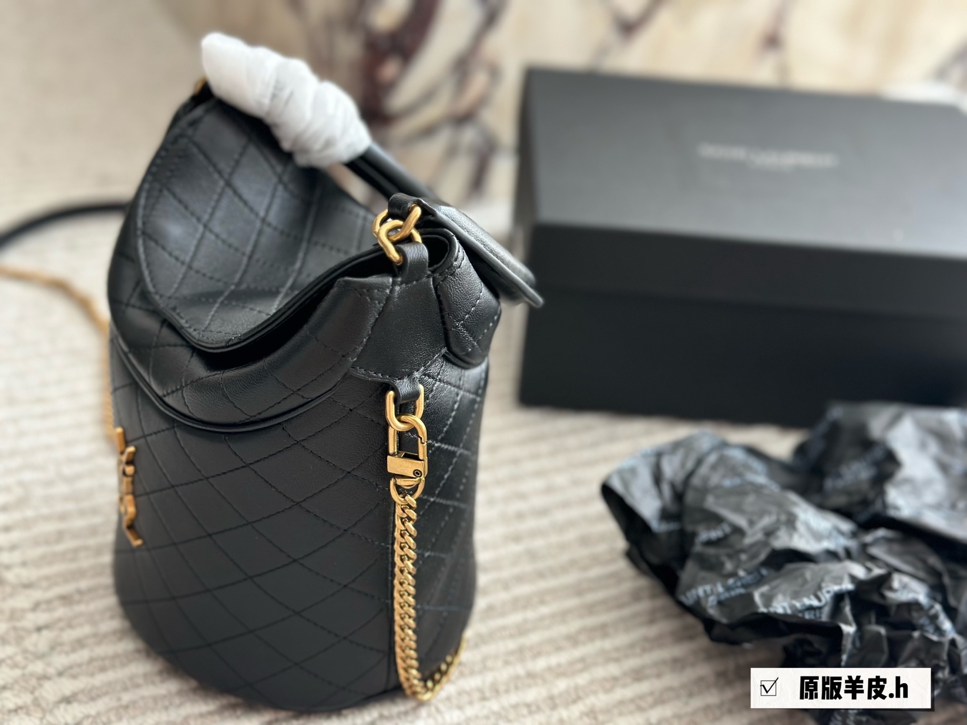 YSL Gold Logo-Accented Bag 157