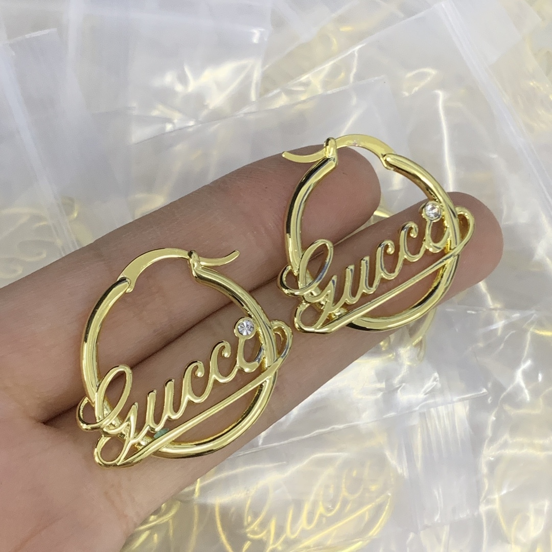 Gucci Rose Gold Vintage-Inspired Earrings 083