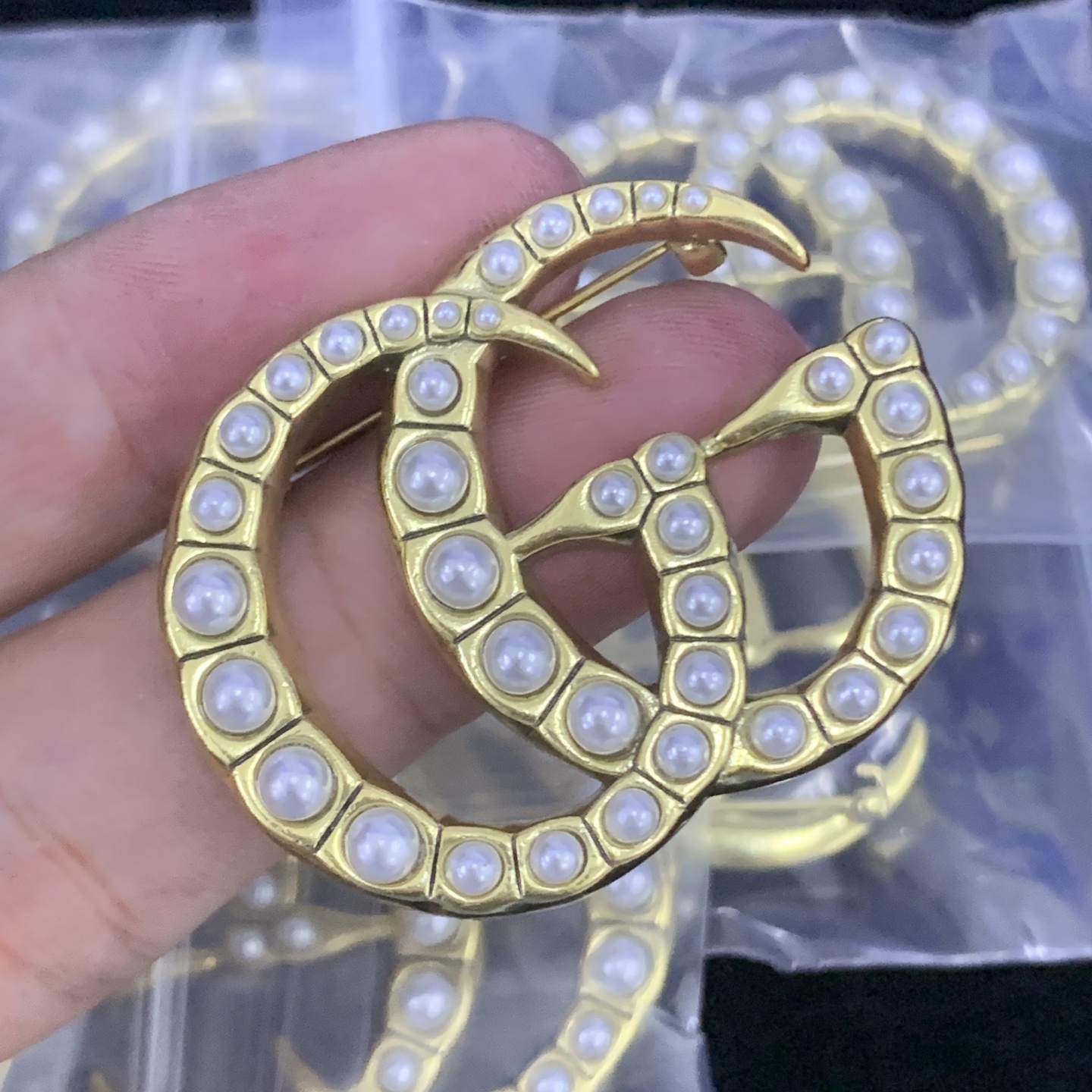 Gucci Rose Gold Vintage-Inspired Brooch 504
