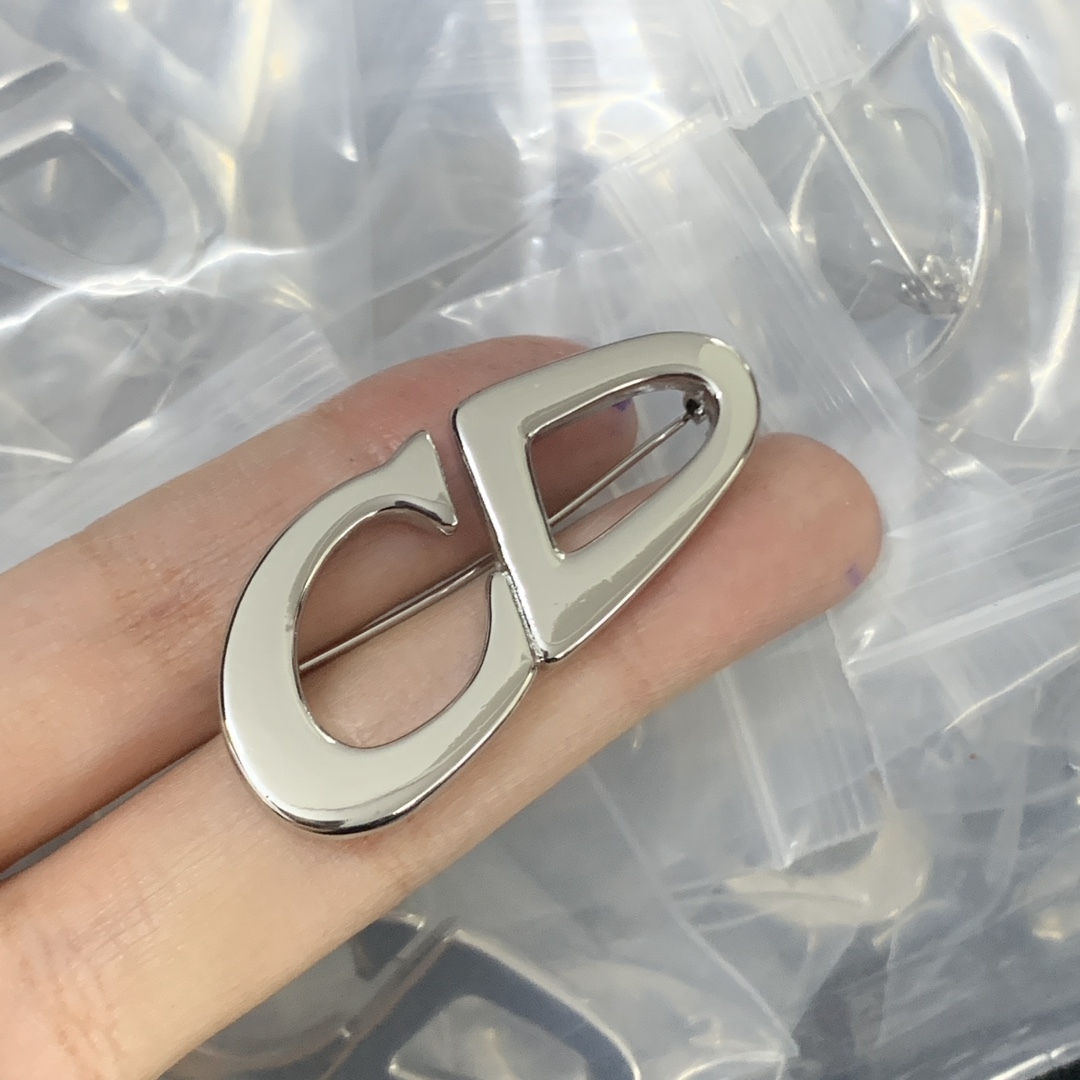 Dior Silver Geometric Brooch 667