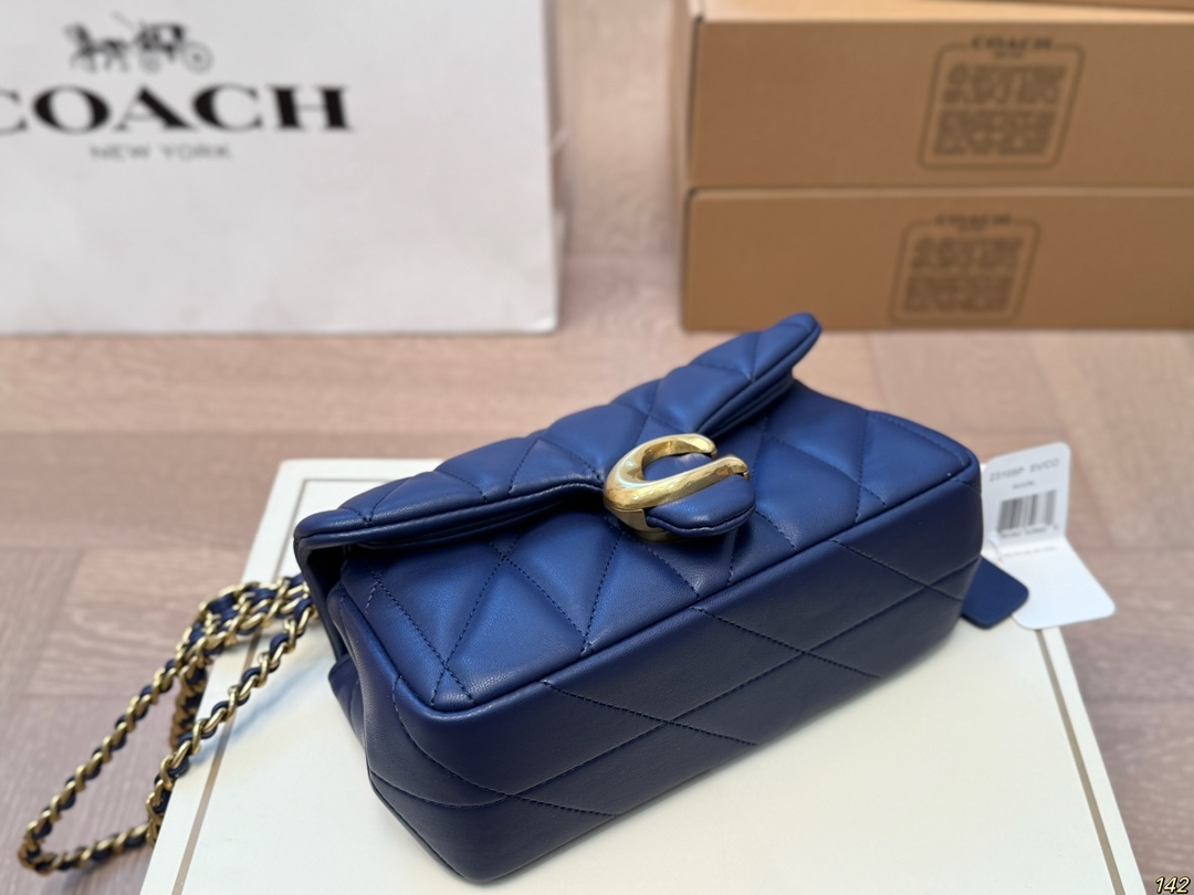 Coach Blue Logo-Accented Bag 186