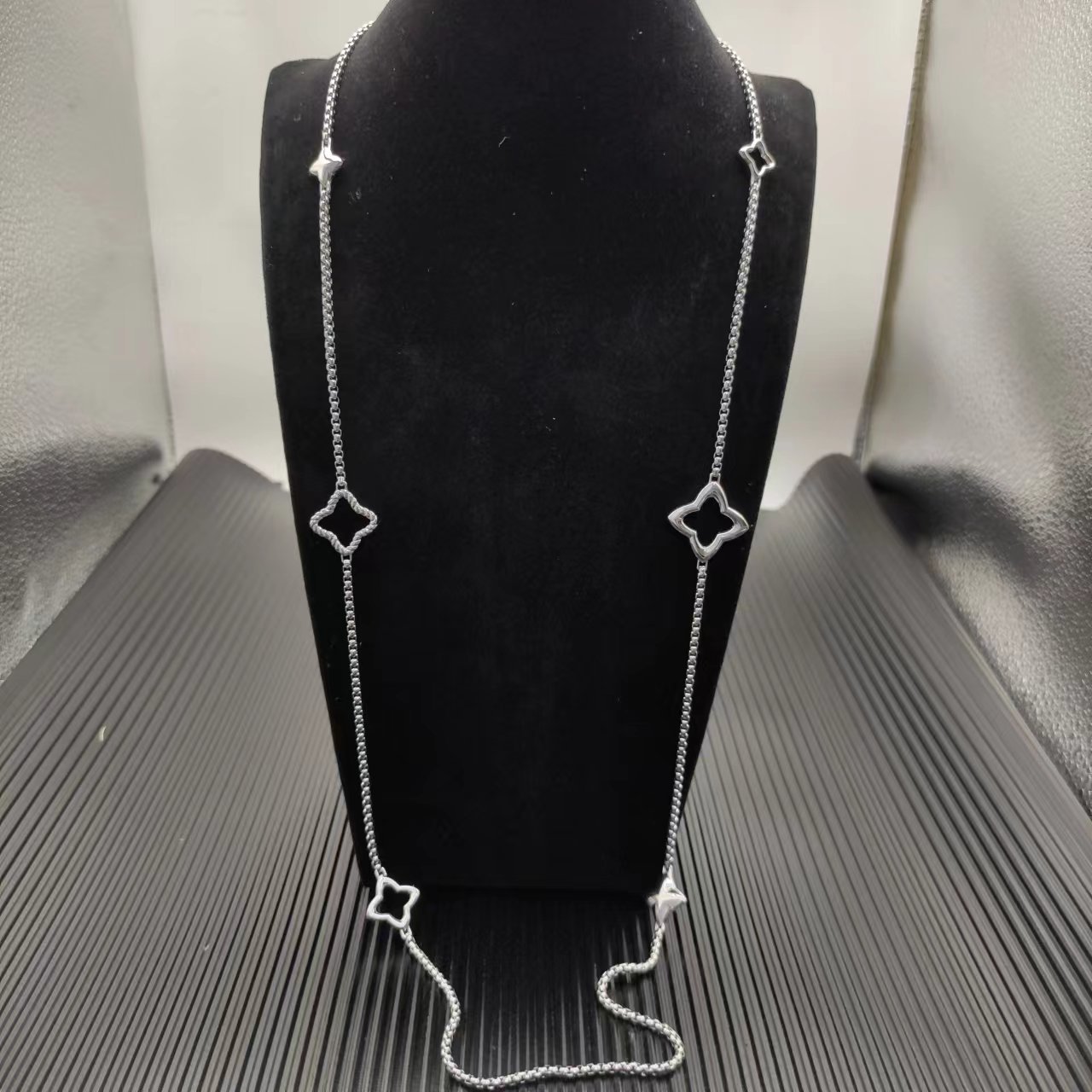 David Yurman Silver Textured Necklace 172