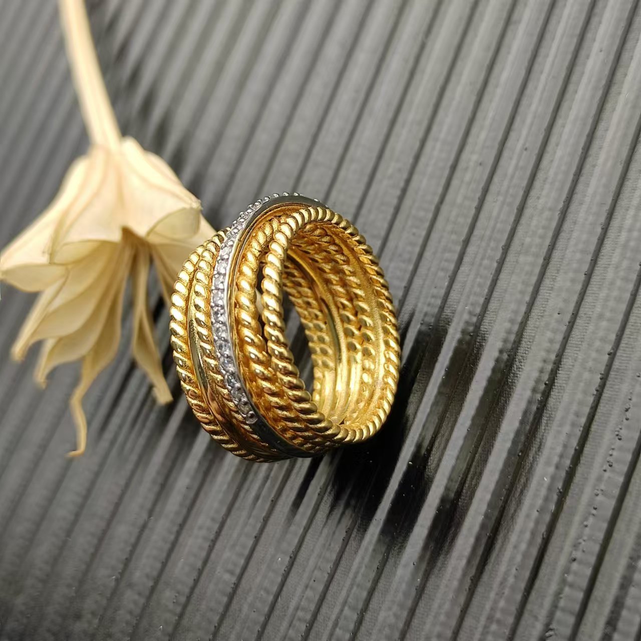 David Yurman Gold Logo-Accented Ring 289