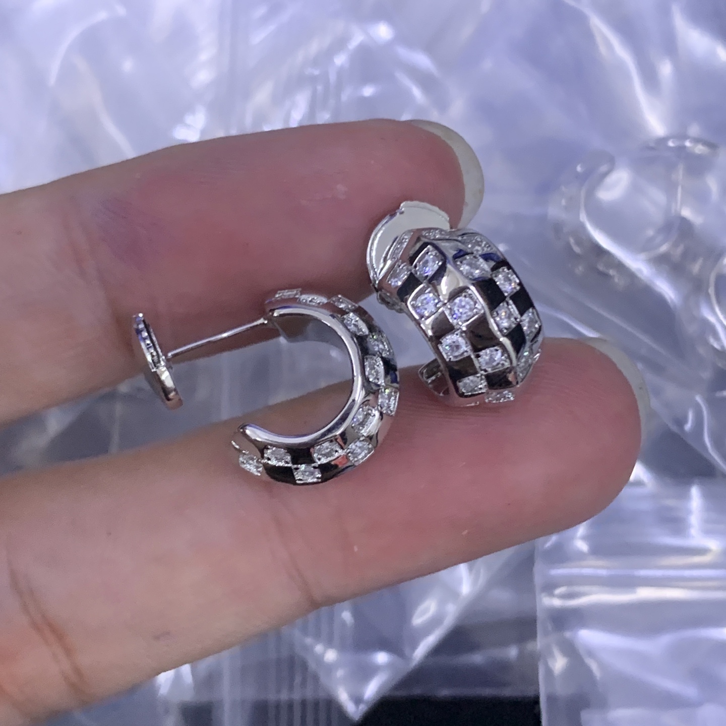 LV Silver Vintage-Inspired Earrings 478