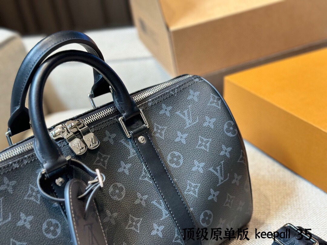 LV Silver Logo-Accented Bag 1572
