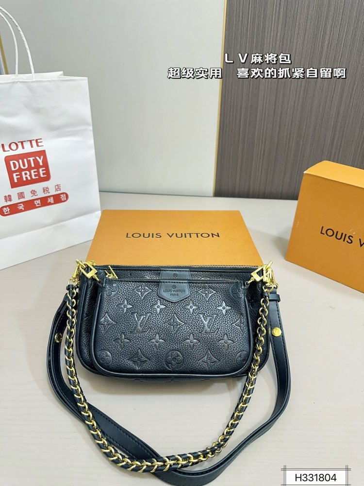 LV Blue Logo-Accented Bag pochetteLV 1620