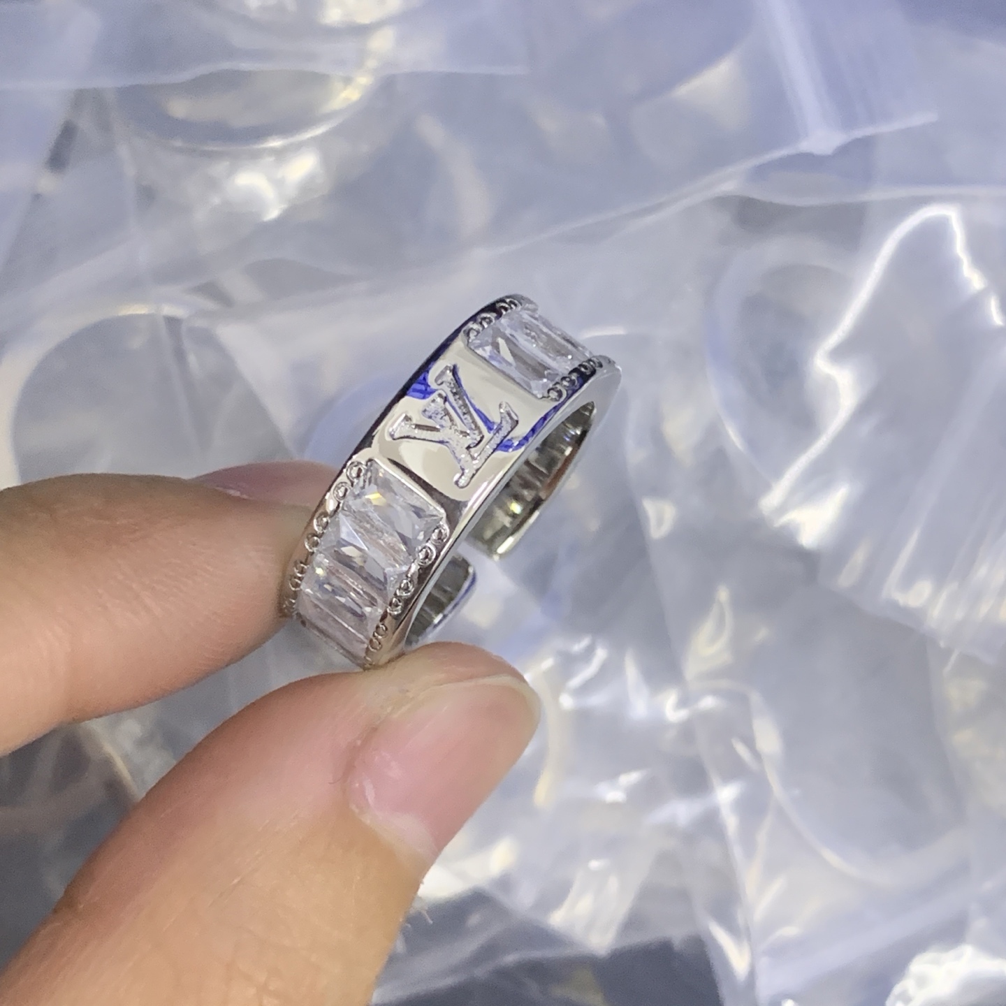 LV Silver Geometric Ring 647
