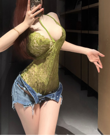 Sexy lace pure desire halter neck sling deep V one-piece mood pajamas with exposed buttocks