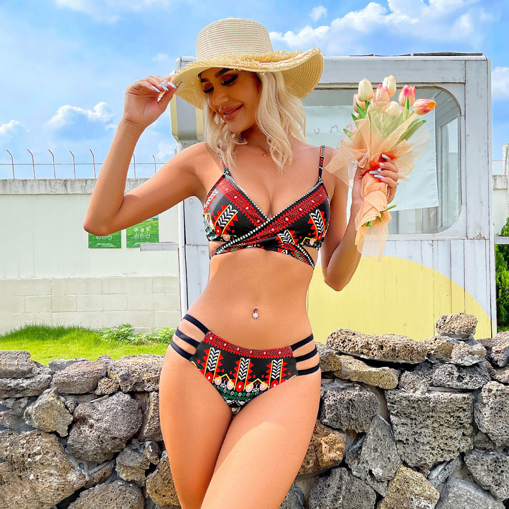 European and American sexy chest cross strap split swimsuit women's ethnic style print sexy bikini swimsuit