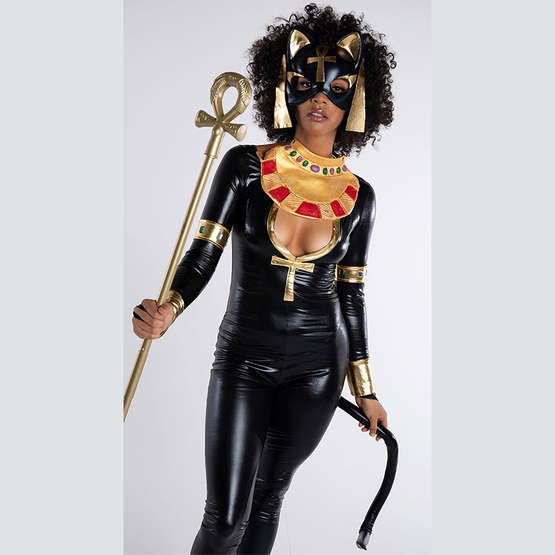 Catwoman Cleopatra in shiny leather