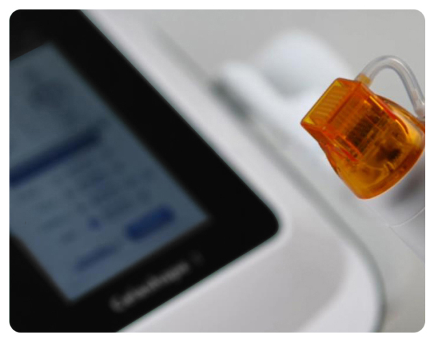 Newest Micro needling RF Machine Face Care Skin Rejuvenation Secret RF 4 Needles Acne Scars Treatment RF Fractional Micro Needle