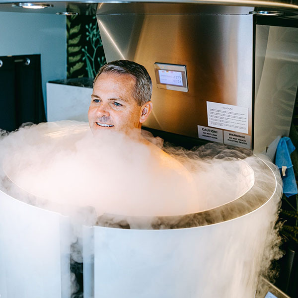 Physiotherapy Cryosauna cryotherapy machine muscle injury recovery