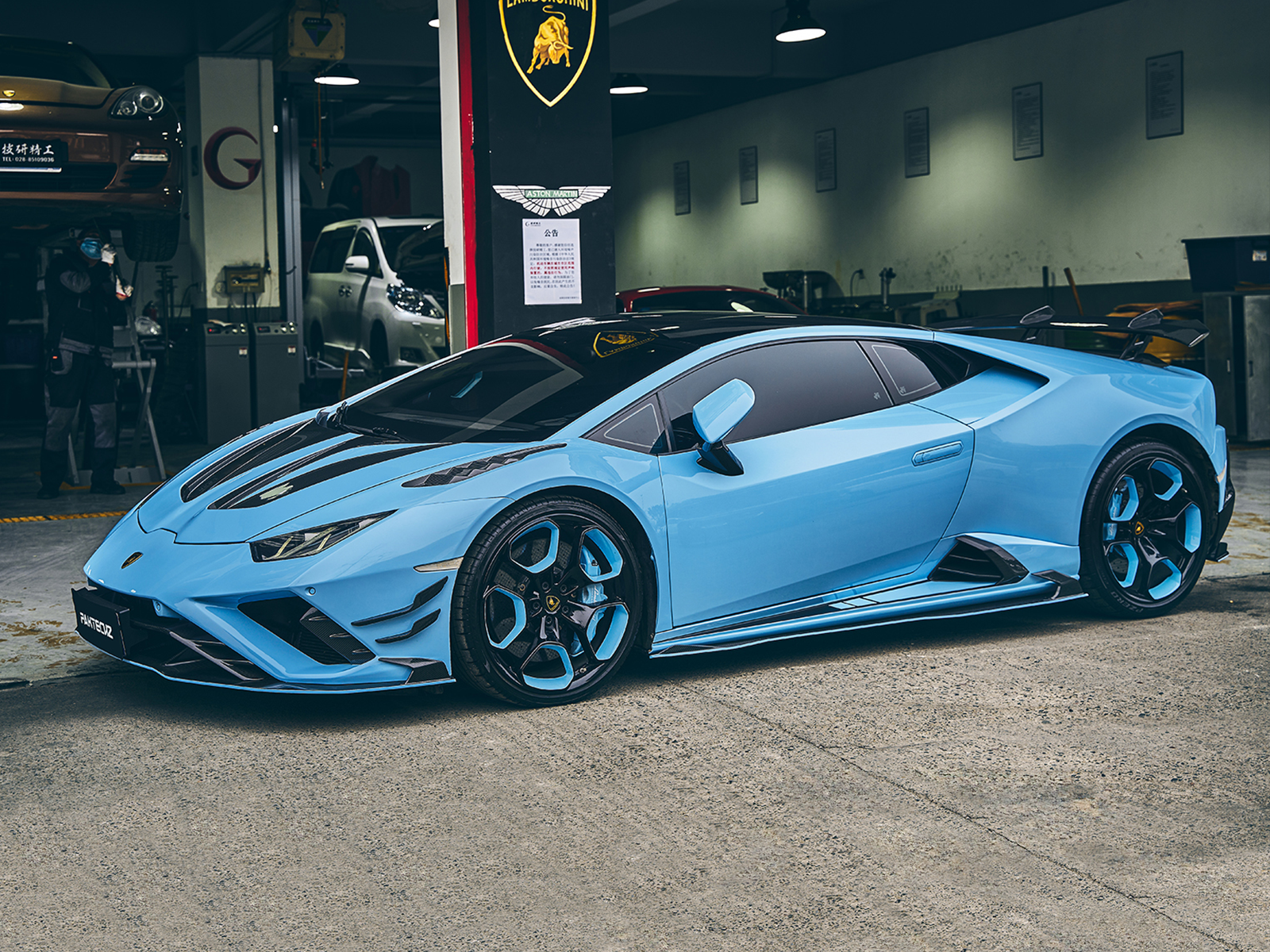 Lamborghini Huracan EVO  Paktechz Design Side Skirts