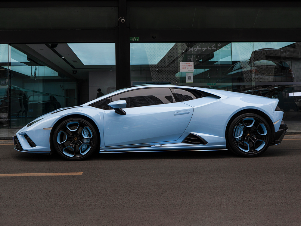 Lamborghini Huracan EVO  Paktechz Design Side Skirt Vent Trims