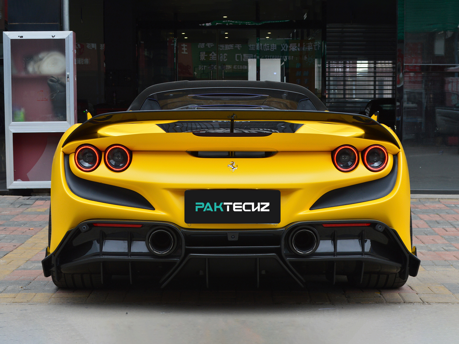Ferrari F8 Paktechz Design Rear Diffuser