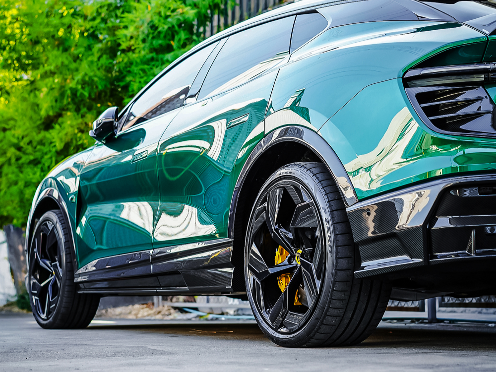 Lotus Eletre  Paktechz Design Side Skirts