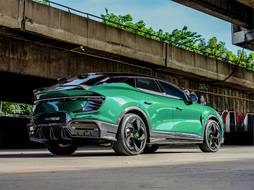 Lotus Eletre  Paktechz Design Side Skirts