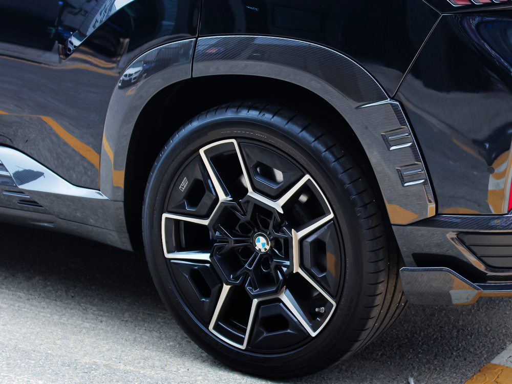 BMW XM  LD Style Fender Arches