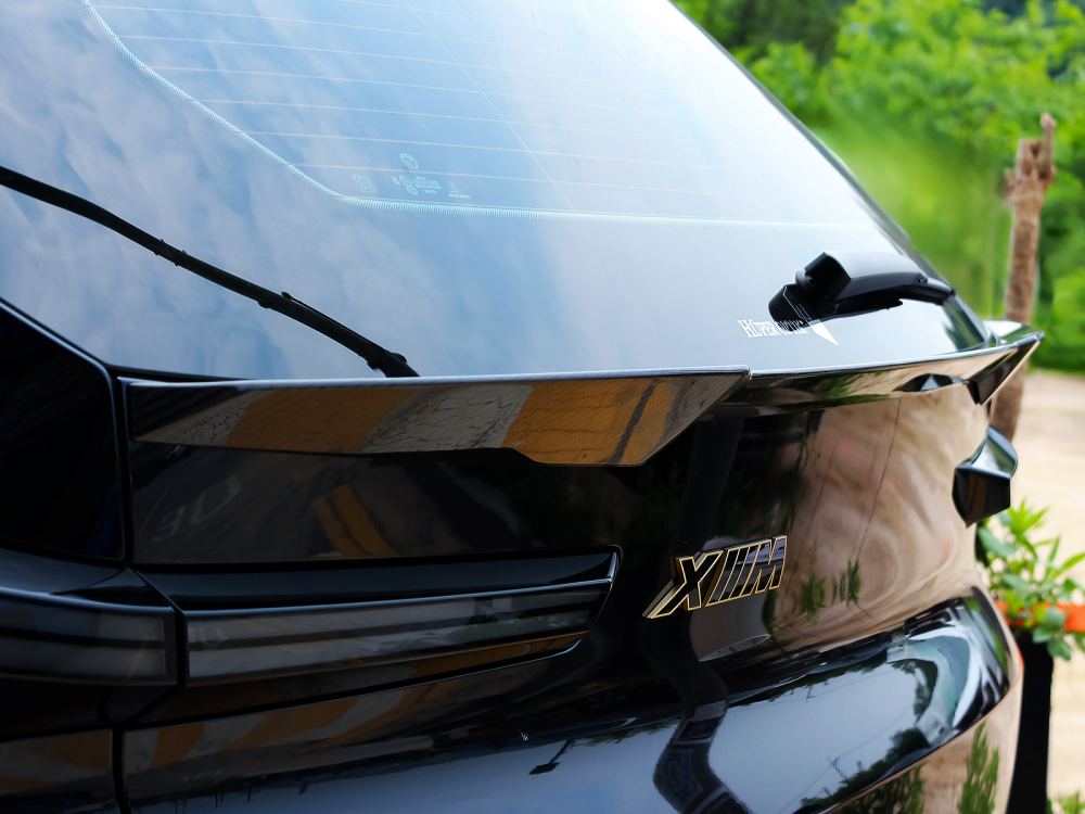 BMW XM  LD Style Trunk Spoiler