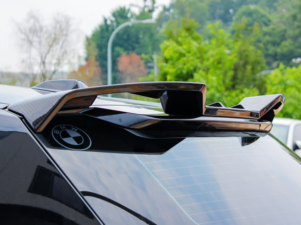 BMW XM  LD Style Roof Spoiler