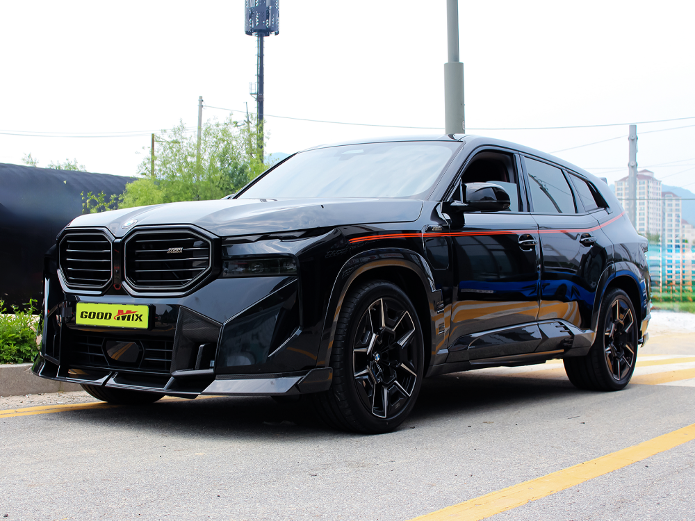 BMW XM  LD Style Fender Arches
