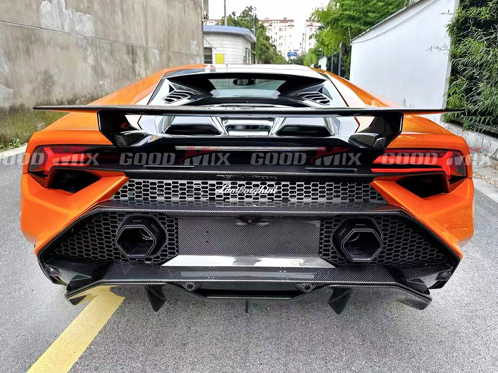 Lamborghini Huracan 610 Tecnica Style Rear Bumper